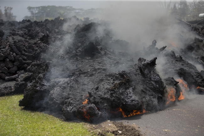 Hawaii'de yanardağ tehlikesi yüzünden 2 bin kişi tahliye edildi